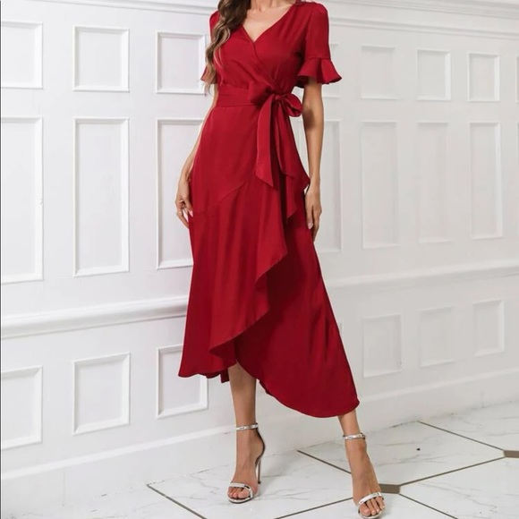 SHEIN Dresses & Skirts - 💃🏻 emoji dress
